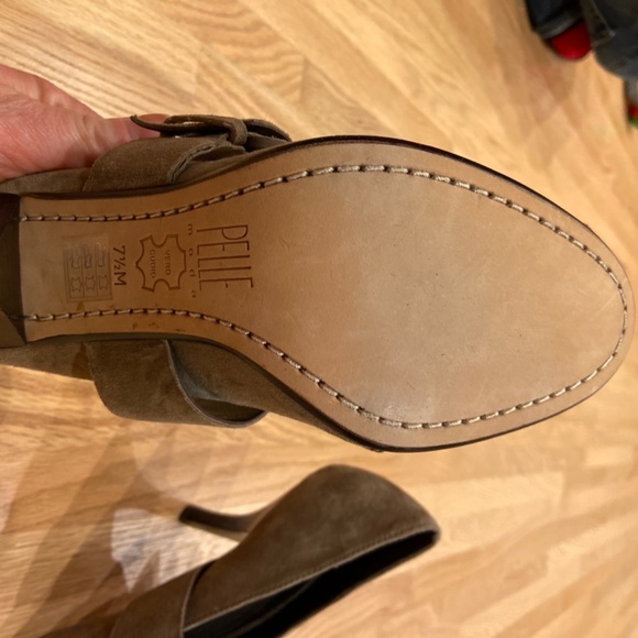 Shoes - Picture 3 of 3